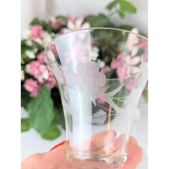 Vintage Etched Crystal Stemware Set of 4 Mixed Water Wine Glasses Floral Cut - Picture 6 of 9